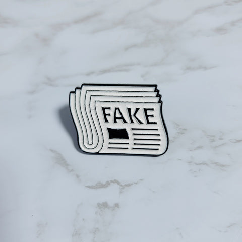 Fake News Pin